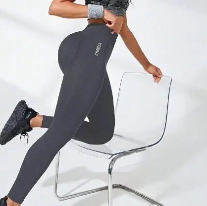 Seamless High Waisted Yoga Pants – Peach Hip Lifting Leggings
