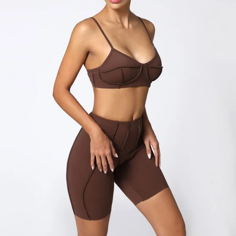 Seamless Yoga Set for Women – High-Waisted Peach-Lift Leggings & Quick-Dry Sports Bra