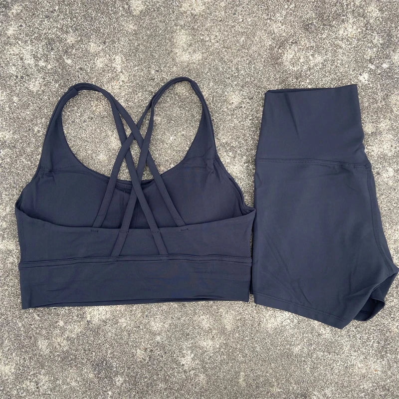 2-Piece Women’s Yoga Set – Cross-Back Bra & High-Waist Shorts