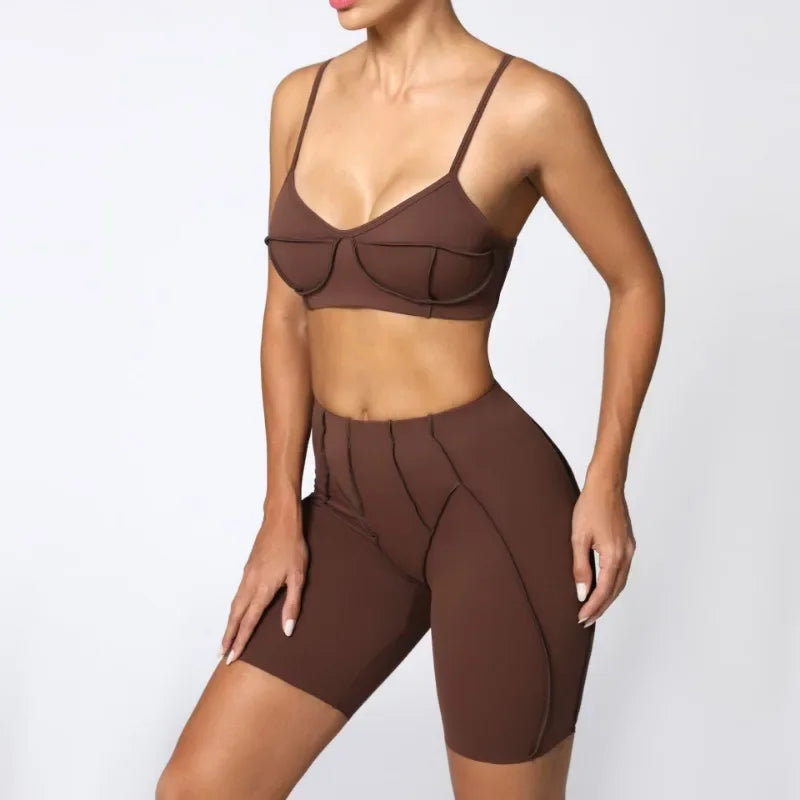 Seamless Yoga Set for Women – High-Waisted Peach-Lift Leggings & Quick-Dry Sports Bra