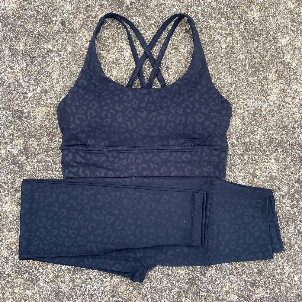 2-Piece Women’s Fitness Set – Sports Bra & High-Waist Yoga Leggings