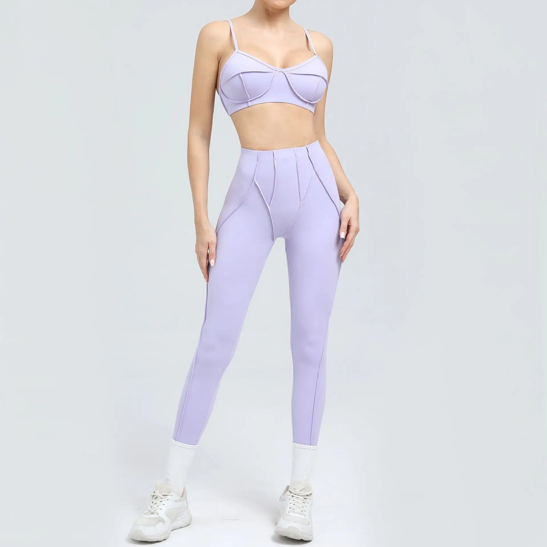 Seamless Yoga Set for Women – High-Waisted Peach-Lift Leggings & Quick-Dry Sports Bra
