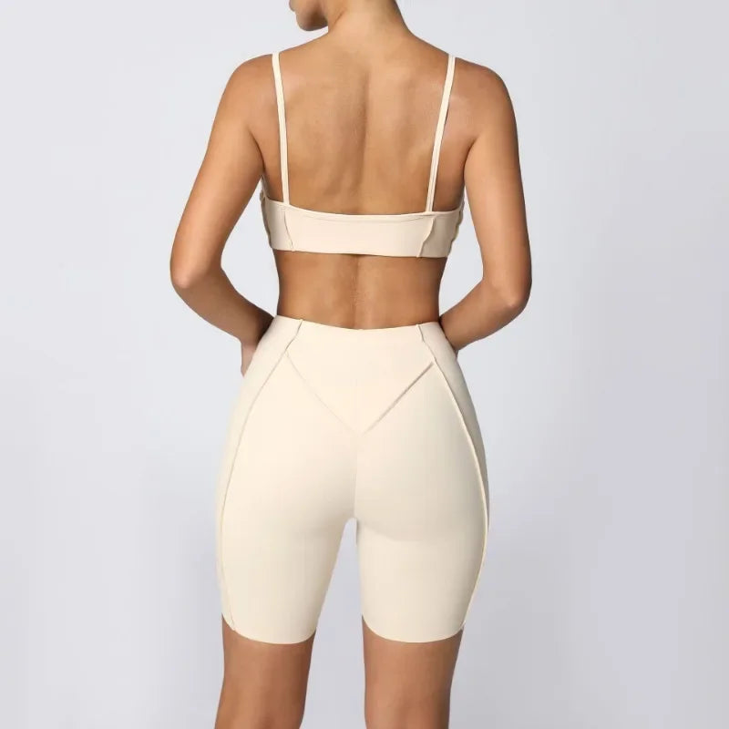 Seamless Yoga Set for Women – High-Waisted Peach-Lift Leggings & Quick-Dry Sports Bra