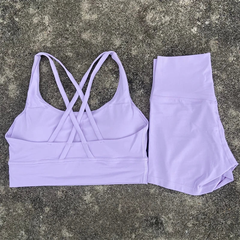 2-Piece Women’s Yoga Set – Cross-Back Bra & High-Waist Shorts