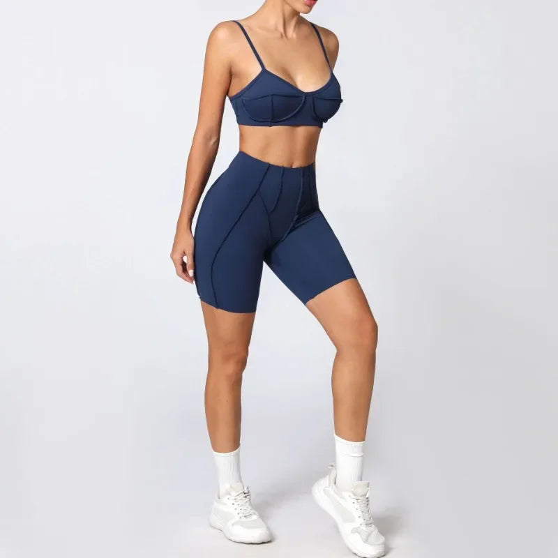 Seamless Yoga Set for Women – High-Waisted Peach-Lift Leggings & Quick-Dry Sports Bra