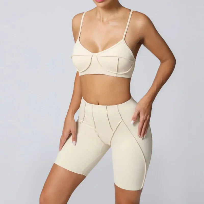 Seamless Yoga Set for Women – High-Waisted Peach-Lift Leggings & Quick-Dry Sports Bra