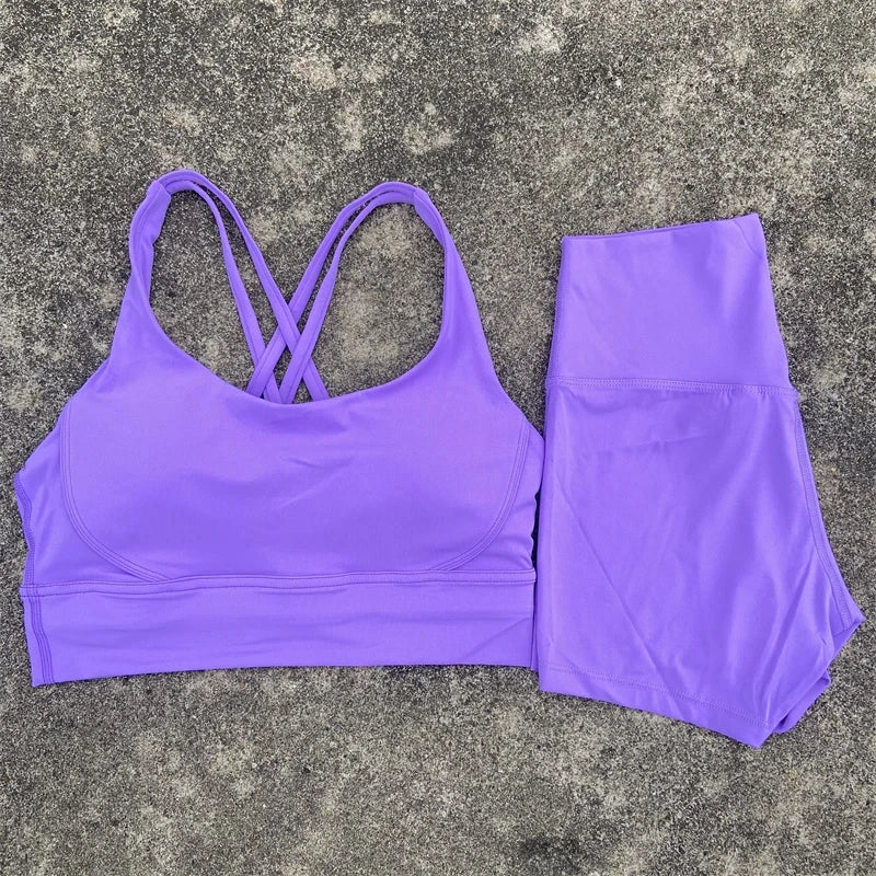 2-Piece Women’s Yoga Set – Cross-Back Bra & High-Waist Shorts