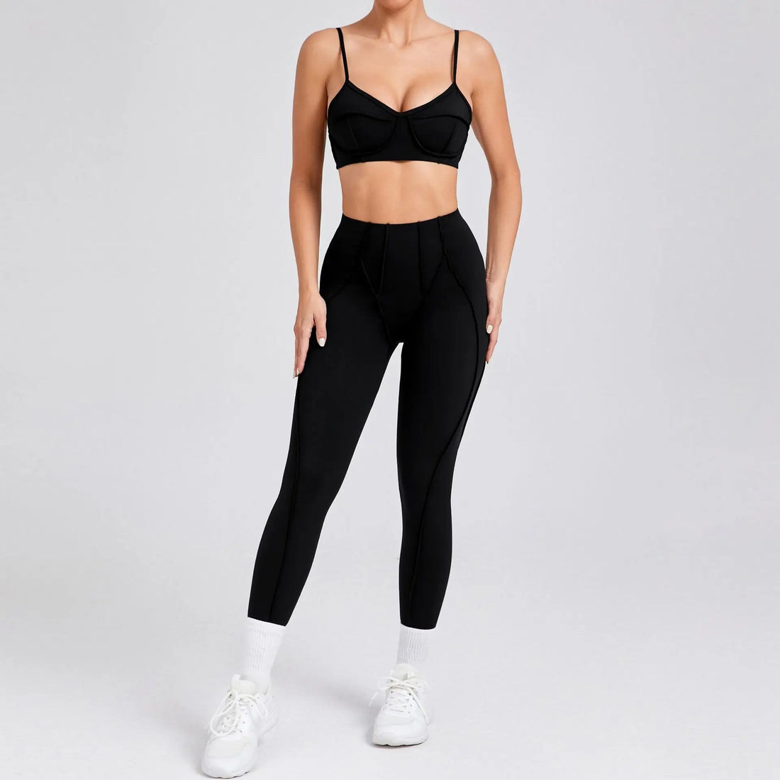 Seamless Yoga Set for Women – High-Waisted Peach-Lift Leggings & Quick-Dry Sports Bra