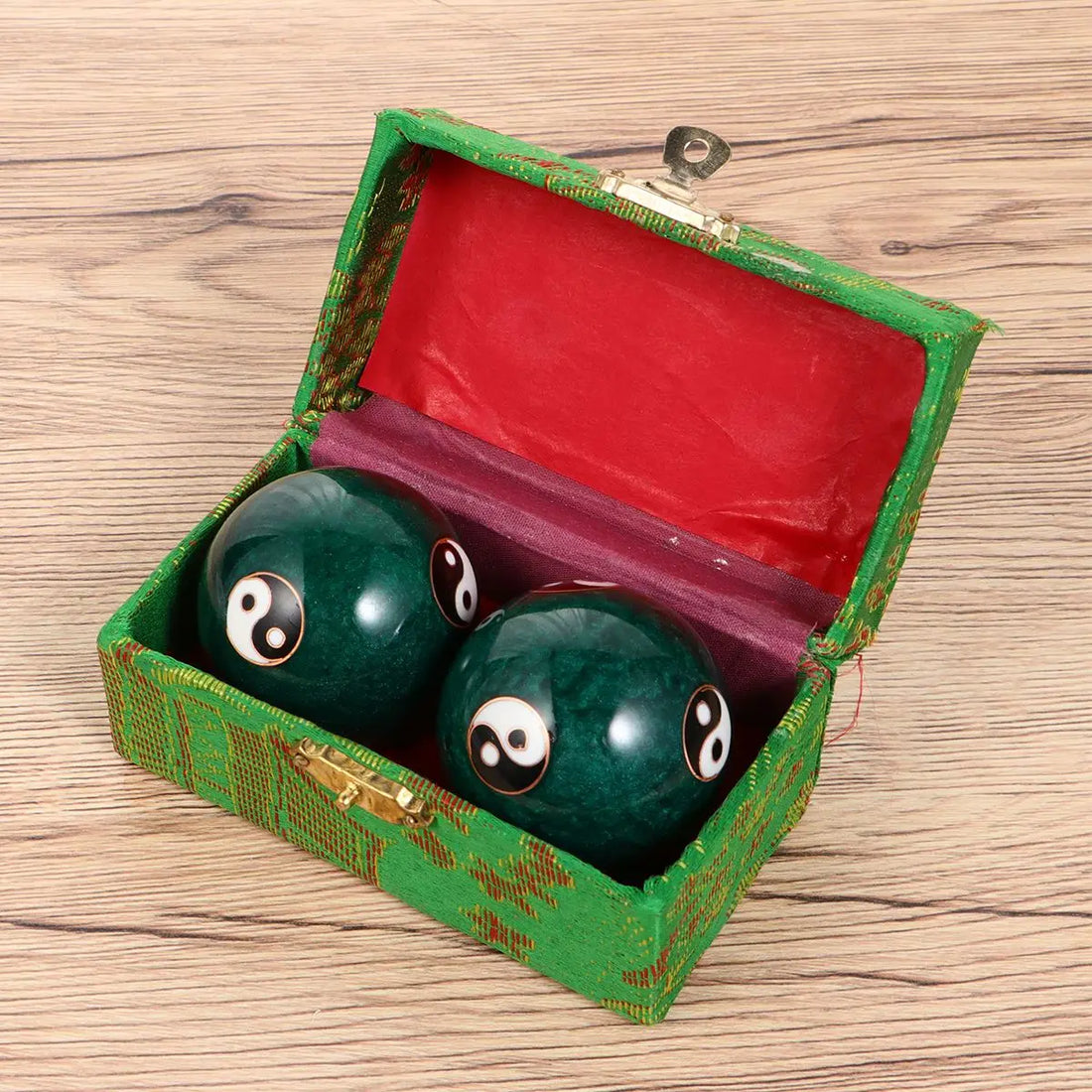 2Pcs Chinese Baoding Massage Balls – Spiky Acupressure Hand Therapy