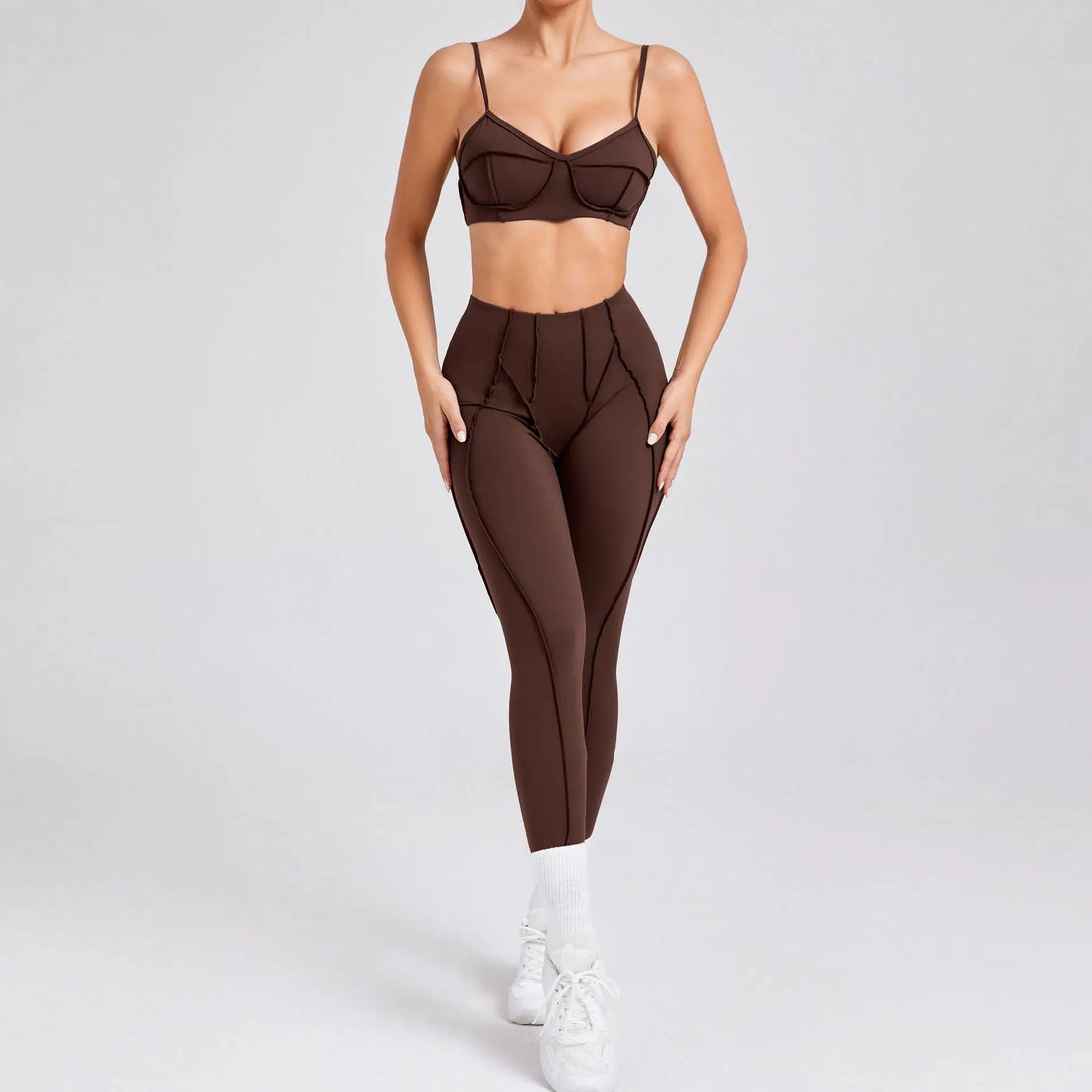 Seamless Yoga Set for Women – High-Waisted Peach-Lift Leggings & Quick-Dry Sports Bra