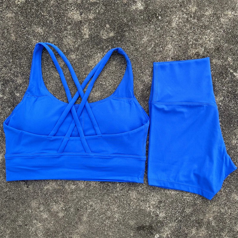 2-Piece Women’s Yoga Set – Cross-Back Bra & High-Waist Shorts