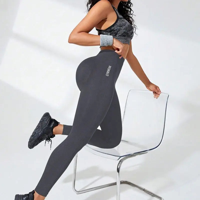 Seamless High Waisted Yoga Pants – Peach Hip Lifting Leggings