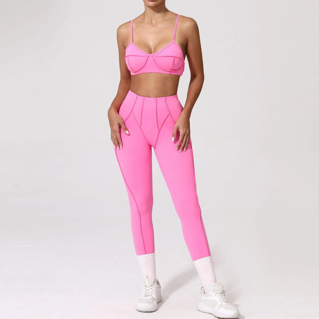 Seamless Yoga Set for Women – High-Waisted Peach-Lift Leggings & Quick-Dry Sports Bra