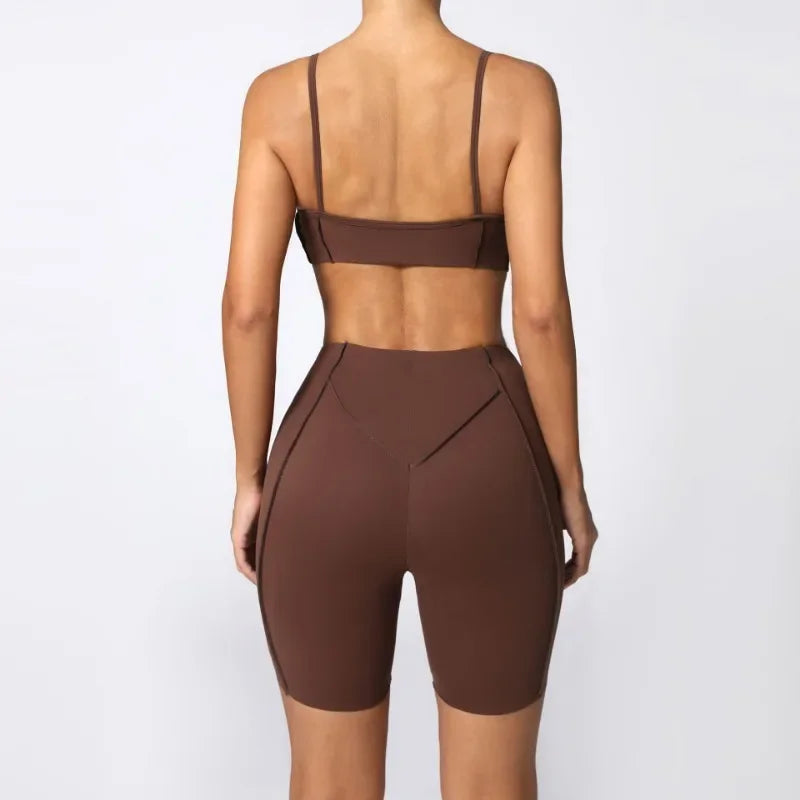 Seamless Yoga Set for Women – High-Waisted Peach-Lift Leggings & Quick-Dry Sports Bra