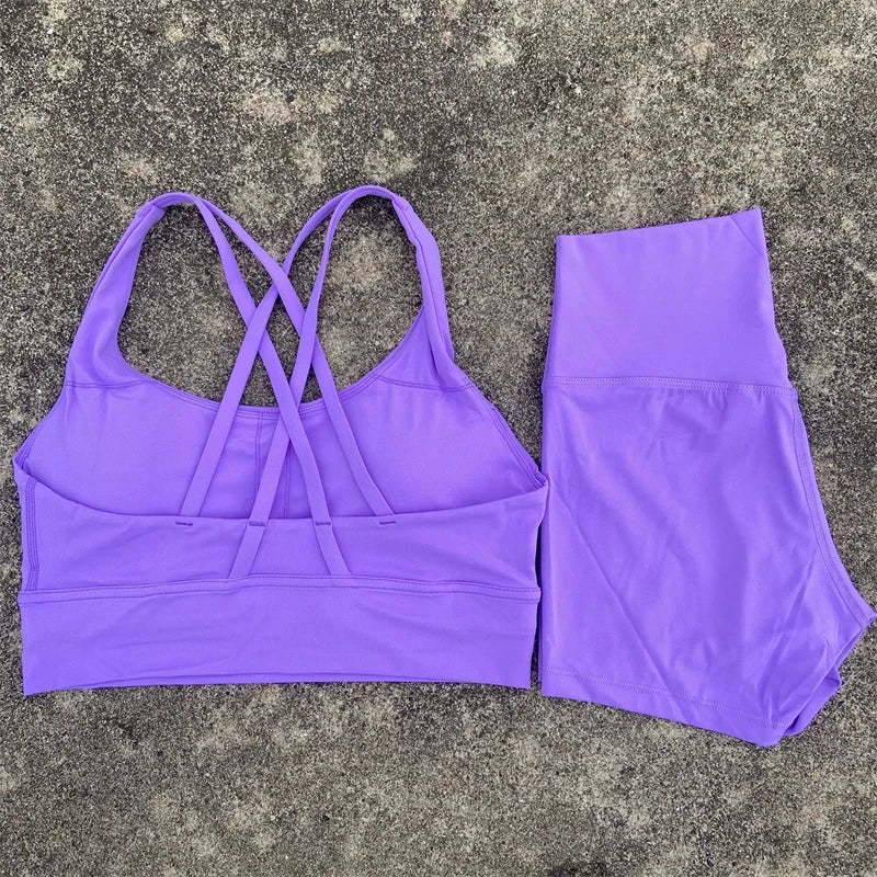 2-Piece Women’s Yoga Set – Cross-Back Bra & High-Waist Shorts